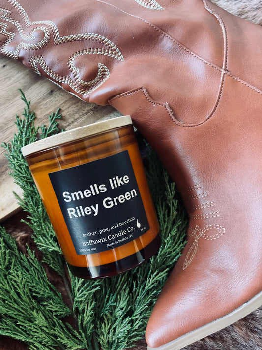 14oz smells like Riley Green pure soy candle